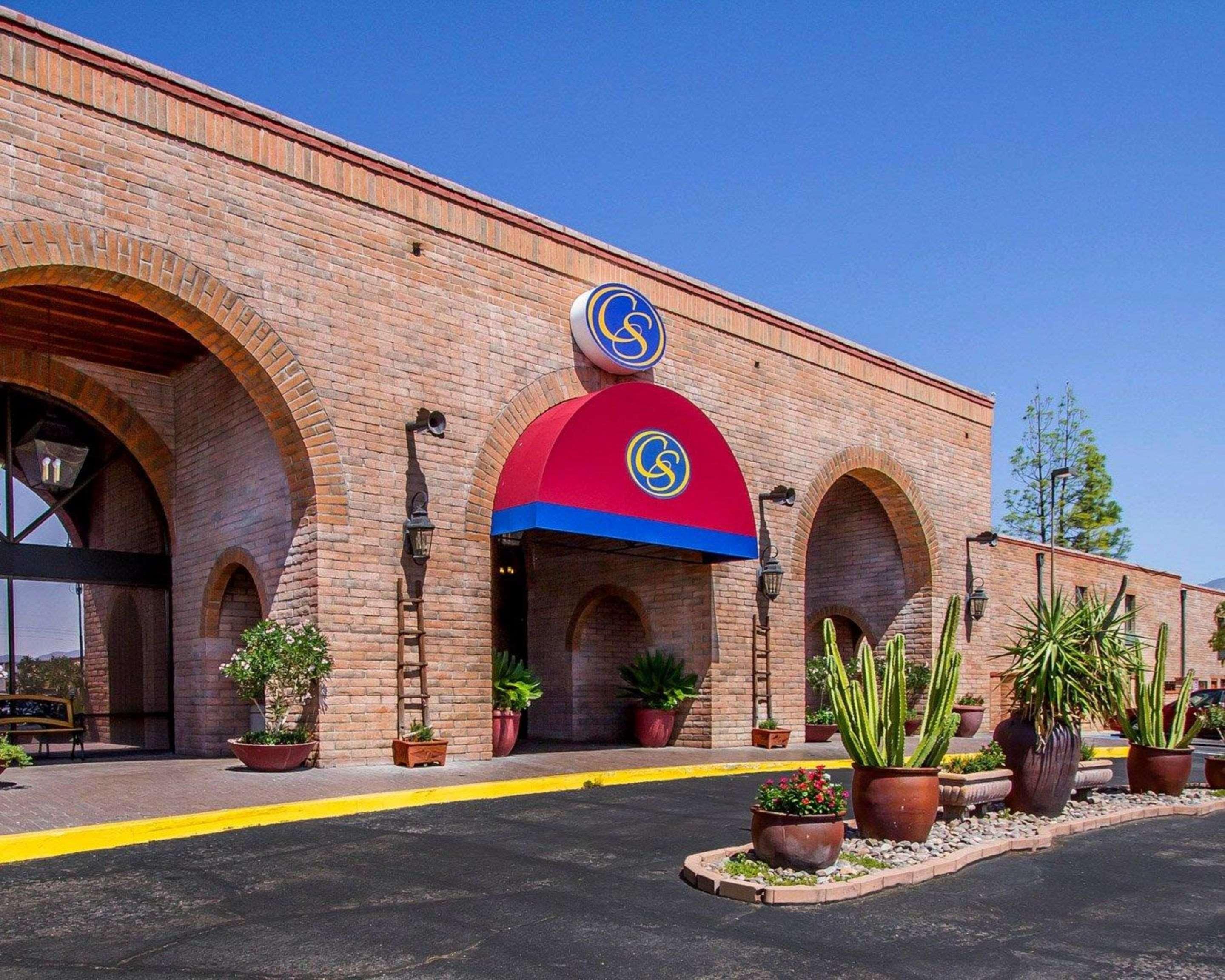 Comfort Suites At Sabino Canyon Tucson Exterior photo