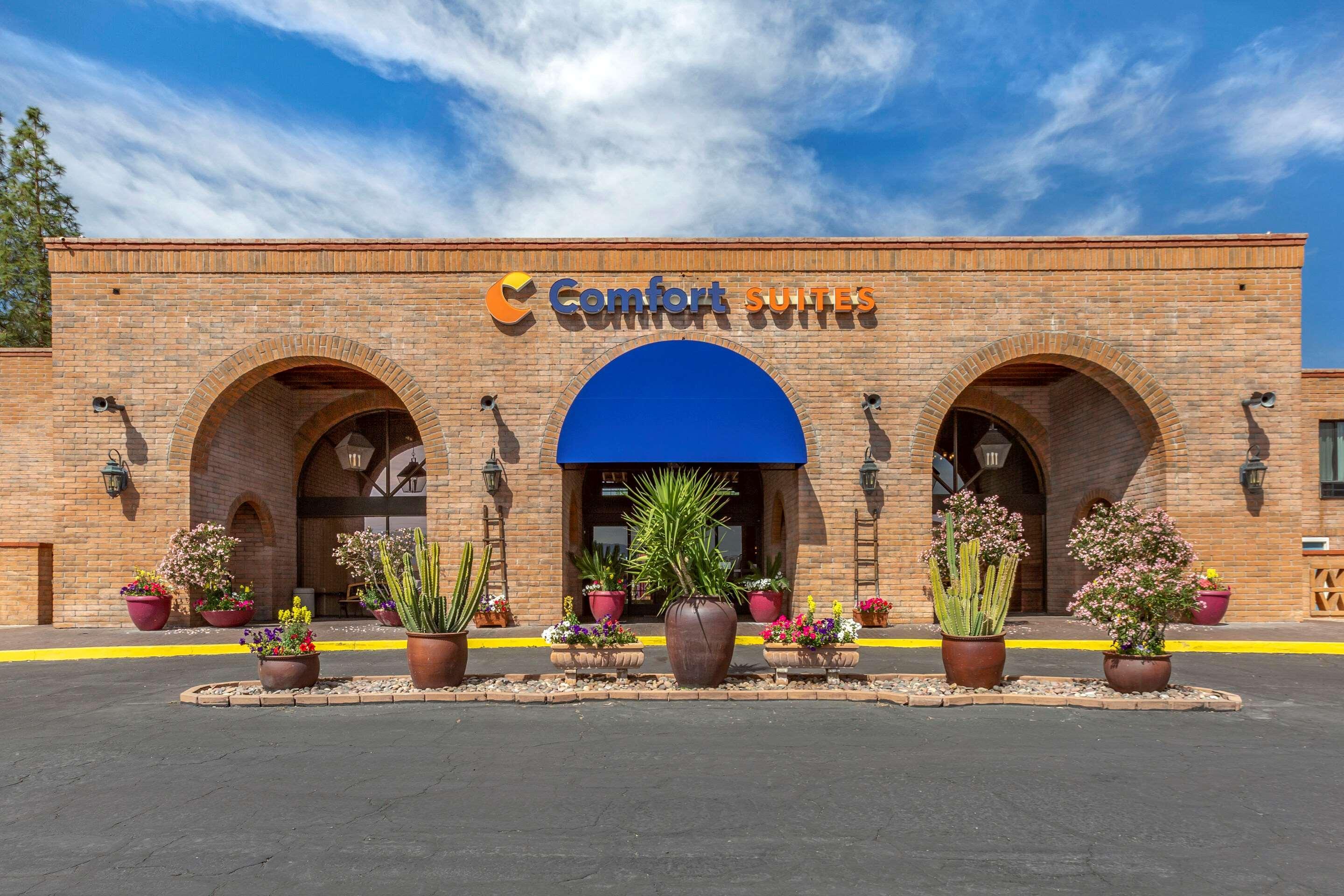 Comfort Suites At Sabino Canyon Tucson Exterior photo